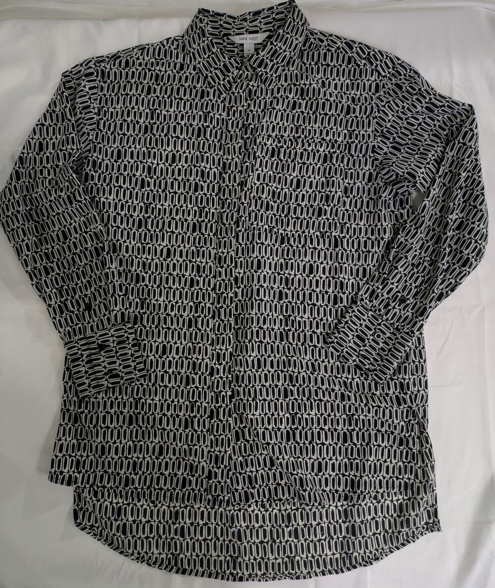 9 West Black white geometric dash button down blouse size M EUC